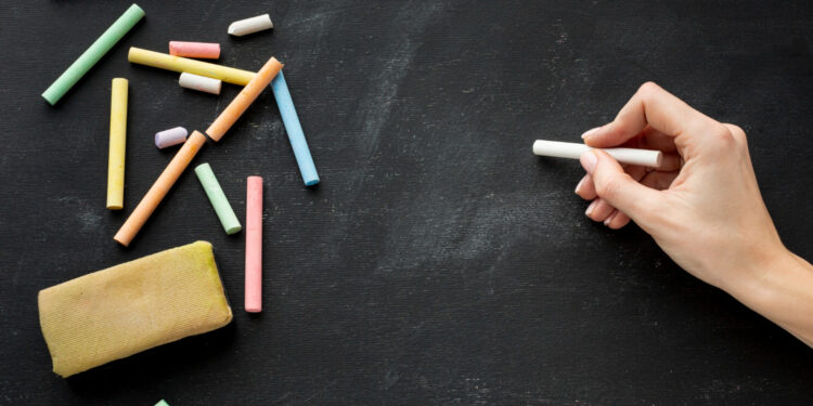 Cumhuriyet’in 100. Yılında 100 Bin Öğretmen Ataması Yakışır