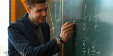 İl İçi Mazeret Tayini Bekleyen Öğretmenlerimizin İlçe Emri Uygulamasıyla Mağduriyetleri Giderilmelidir.