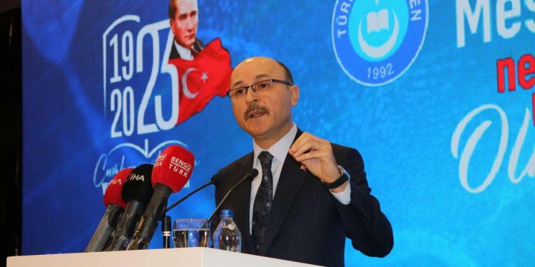 ÜCRETLİ ÖĞRETMENLERE FİTRE BEDELİ BİLE LAYIK GÖRÜLMÜYOR!